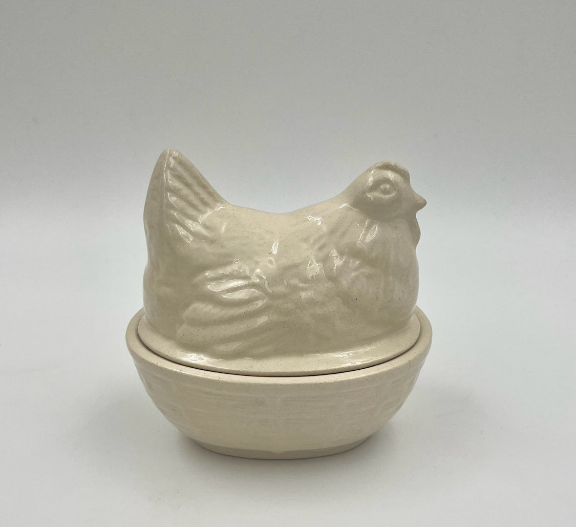 Ceramic Easter Hen Candy Dish / Egg Hen – 1960s–1970s