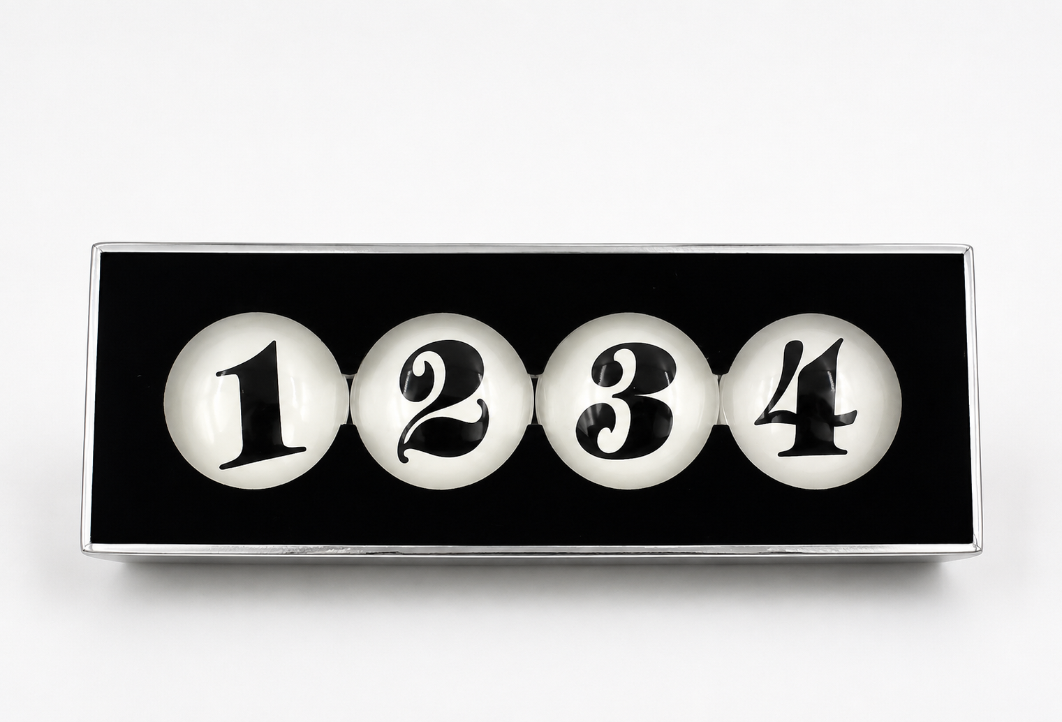 Retro Advent Numbers 1–4 in Holder Vintage Decoration
