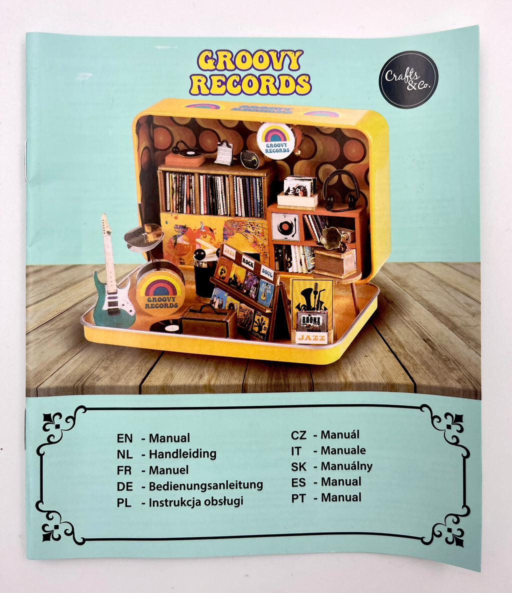 Groovy Records DIY Miniature House – Retro Record Store / Dollhouse Kit