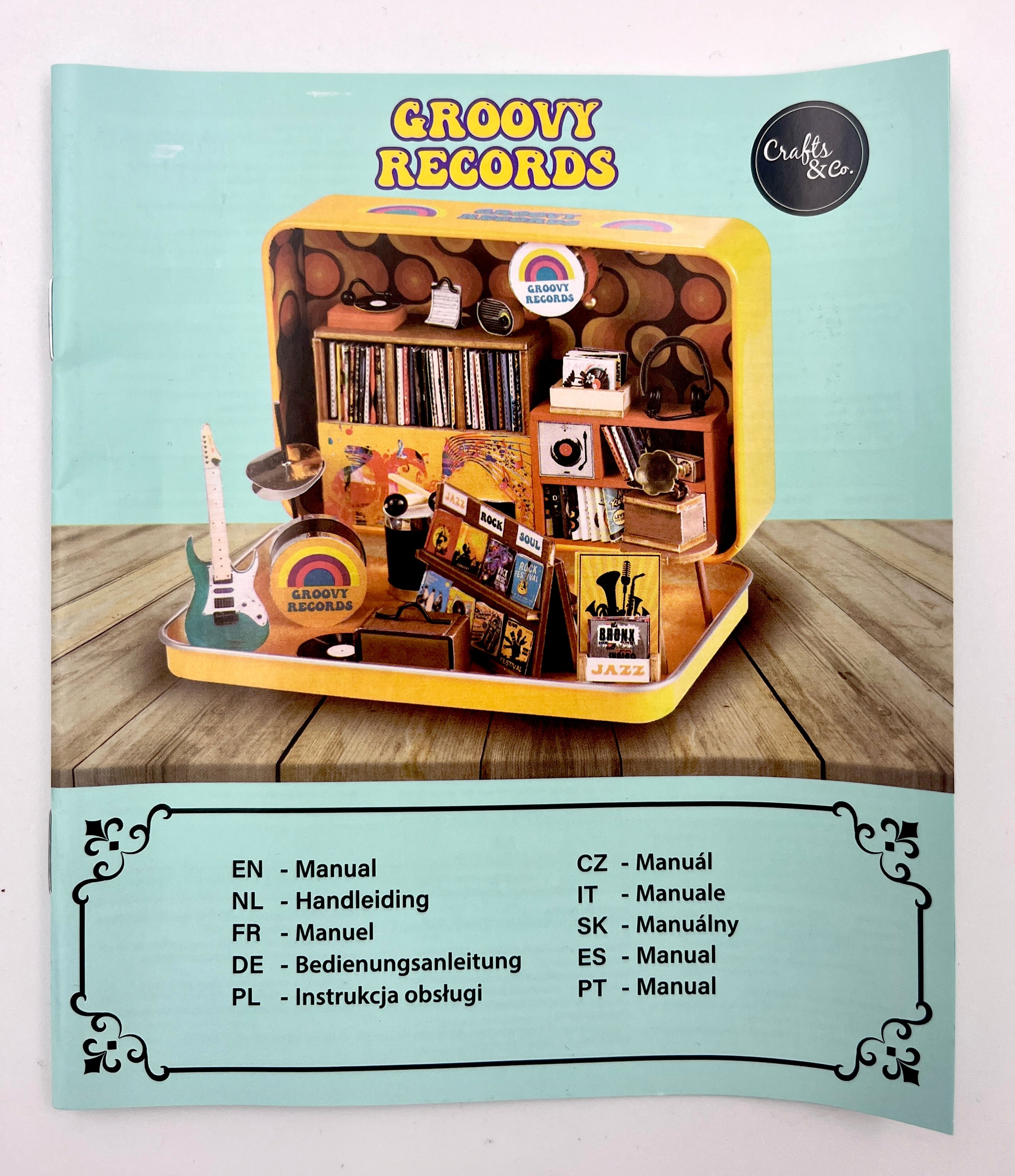 Groovy Records DIY Miniature House – Retro Record Store / Dollhouse Kit