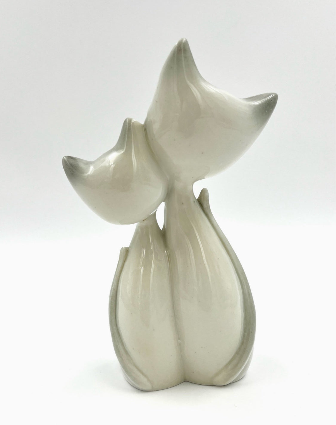 Vintage Porcelain Cats Figurine – Ceramic Cat Sculpture Retro Décor