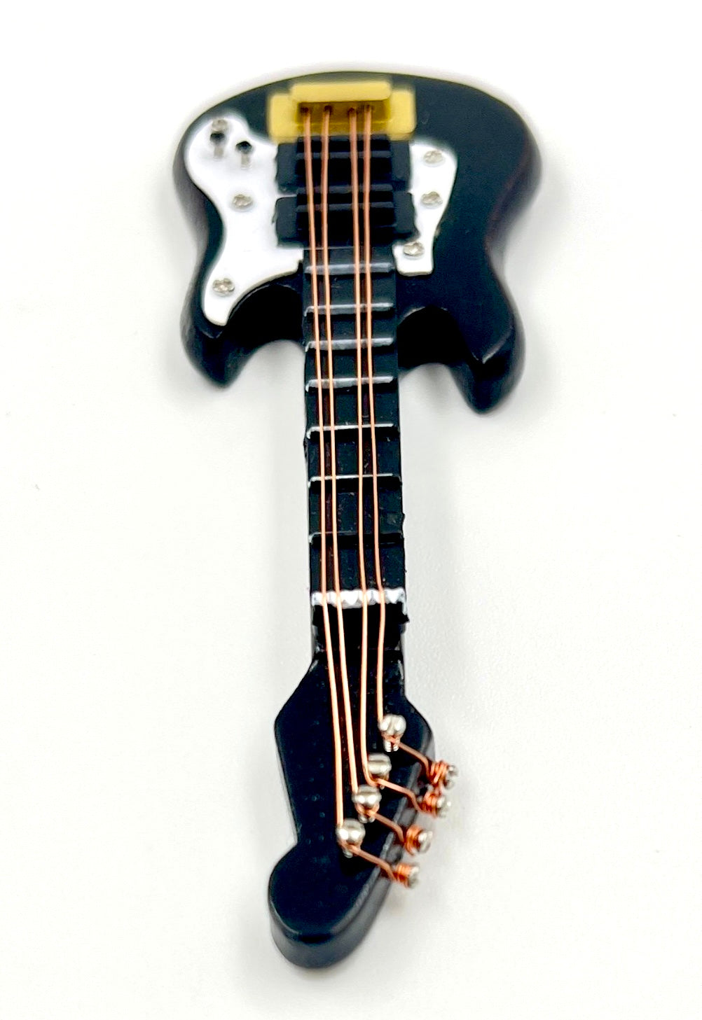 Miniature Electric Bass Guitar – Retro Decorative Model – 9 cm