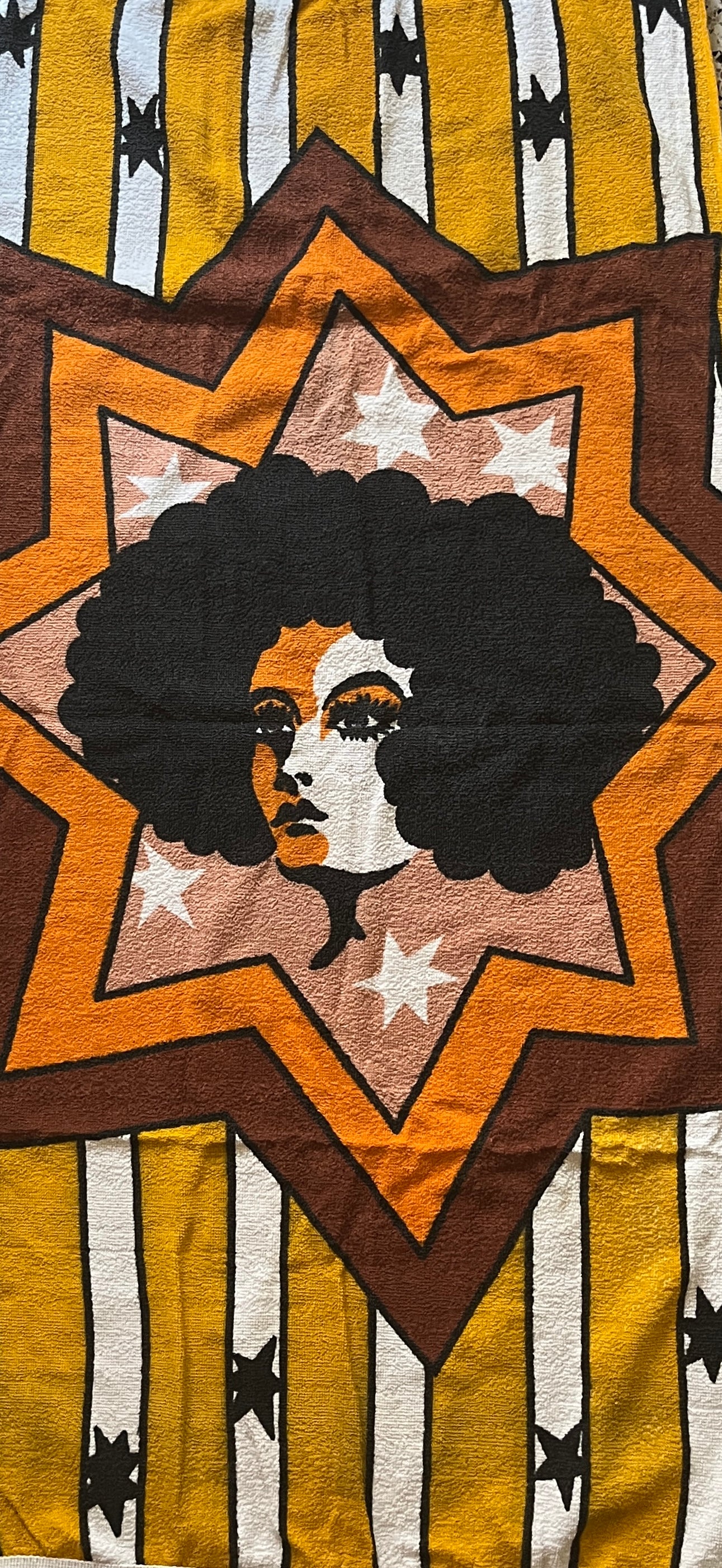 Retro Pop Art Towel Afro Queen Design Vintage 1970s